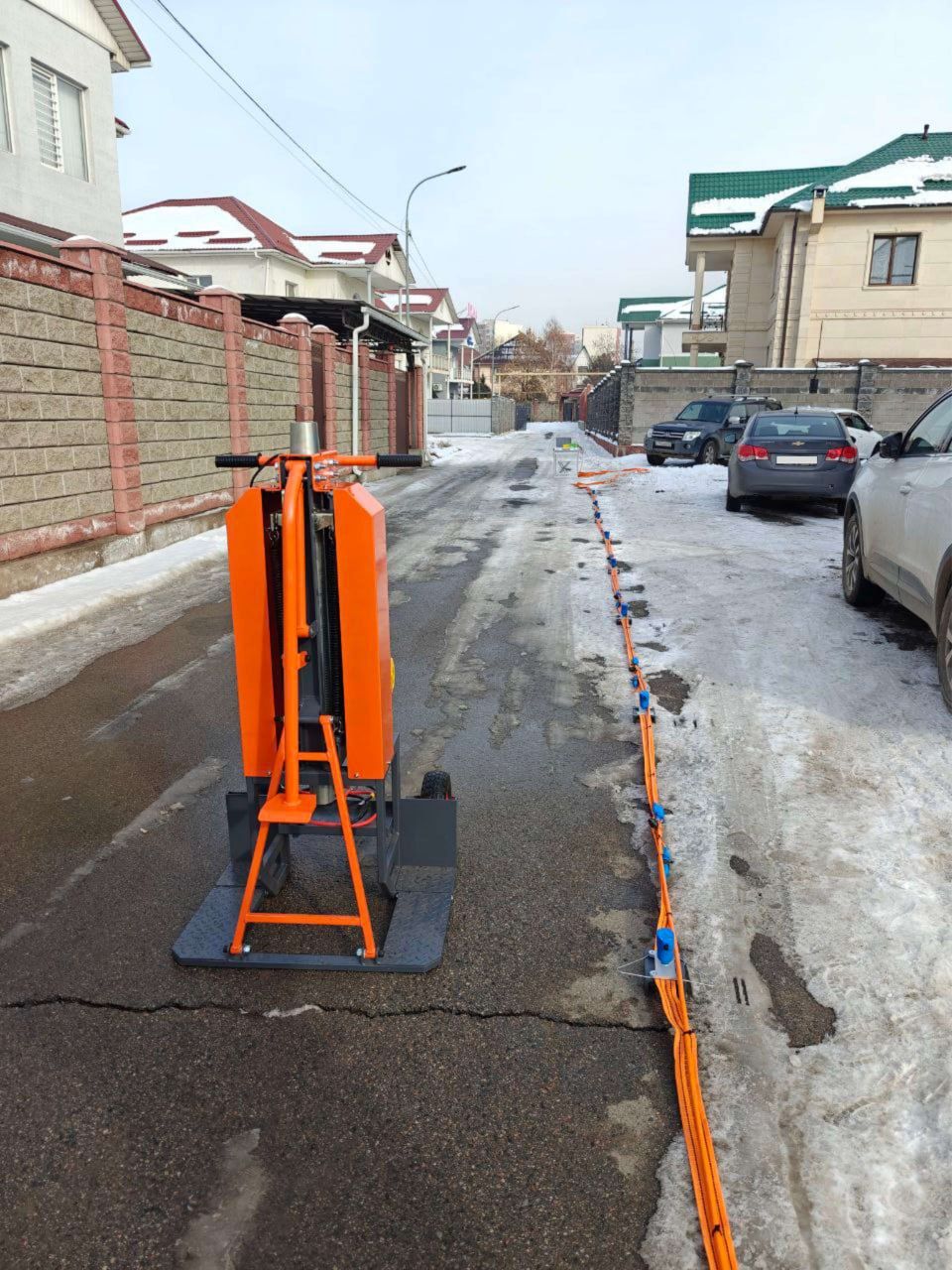 AWD-40PS with LandStreamer.jpg